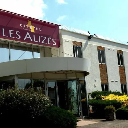 فندق Citotel Les Alizes إيزين