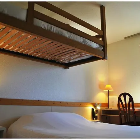 Citotel Les Alizes 2* إيزين